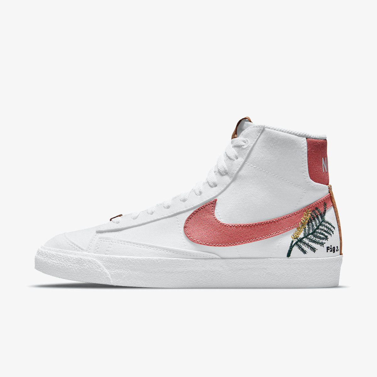 NIKE Superge W BLAZER MID '77 M2Z2 