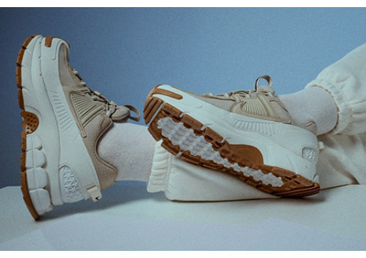 TRDNO NA TLEH, SVOBODNA V GIBANJU: MOJA ZGODBA Z NIKE ZOOM VOMERO ROAM