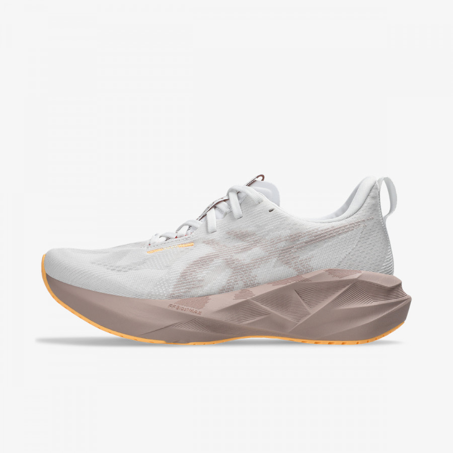 ASICS Superge NOVABLAST 5 