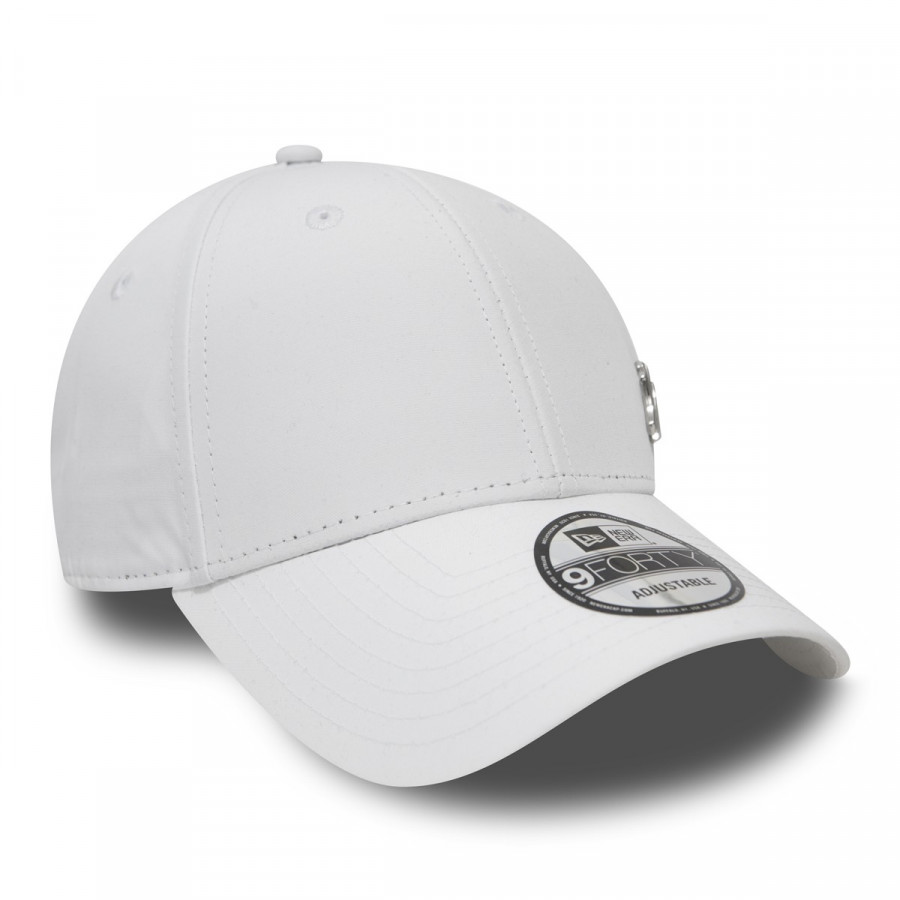 NEW ERA KAPE S ŠILTOM MLB FLAWLESS LOGO BASIC 940 NEYYAN 