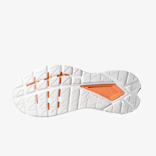 HOKA Superge Mach 5 