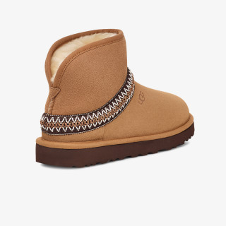 UGG ŠKORNJI Classic Short II 