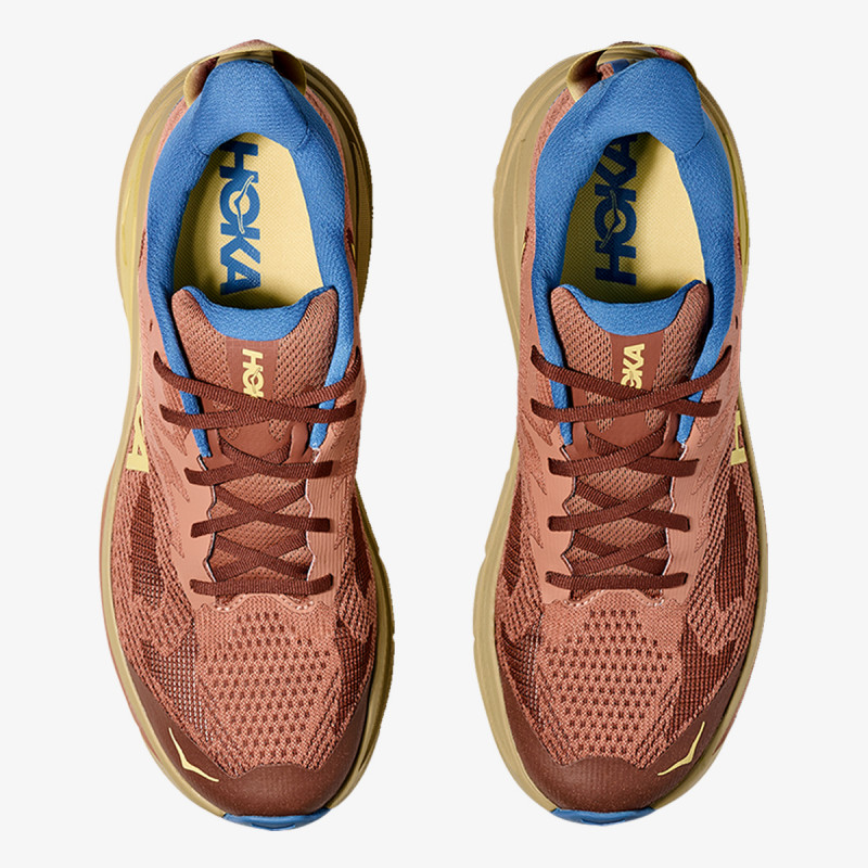 HOKA Superge Challenger 8 