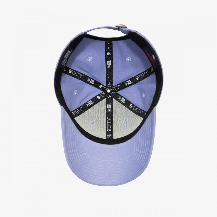 NEW ERA KAPE S ŠILTOM KAPA WMNS LEAGUE ESSENTIAL 940 NEYYAN LR 
