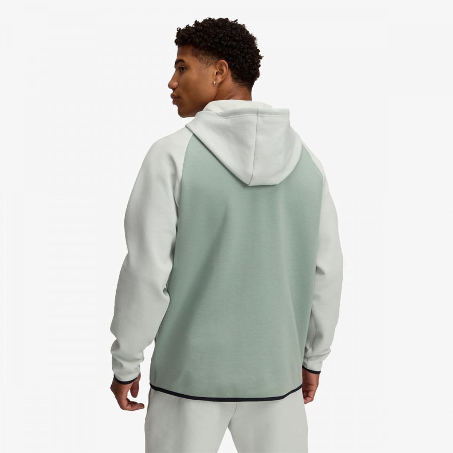 UNDER ARMOUR KAPUCAR Unstoppable