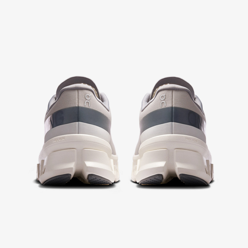 On Superge Cloudmonster 1 