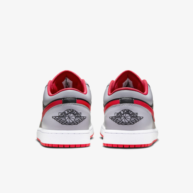NIKE Superge AIR JORDAN 1 LOW 
