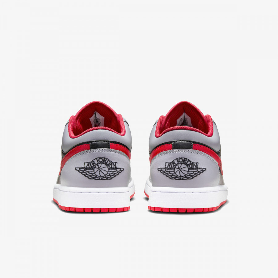NIKE Superge AIR JORDAN 1 LOW 