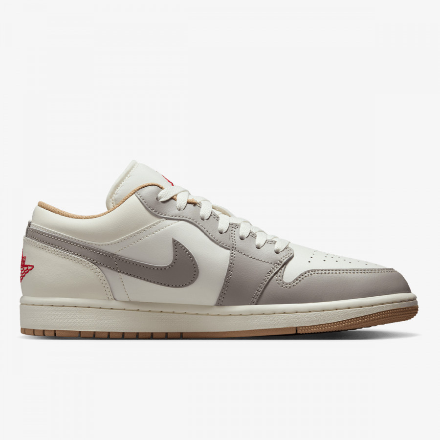 NIKE Superge AIR JORDAN 1 LOW 