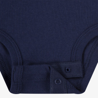 NIKE BODI Essentials 