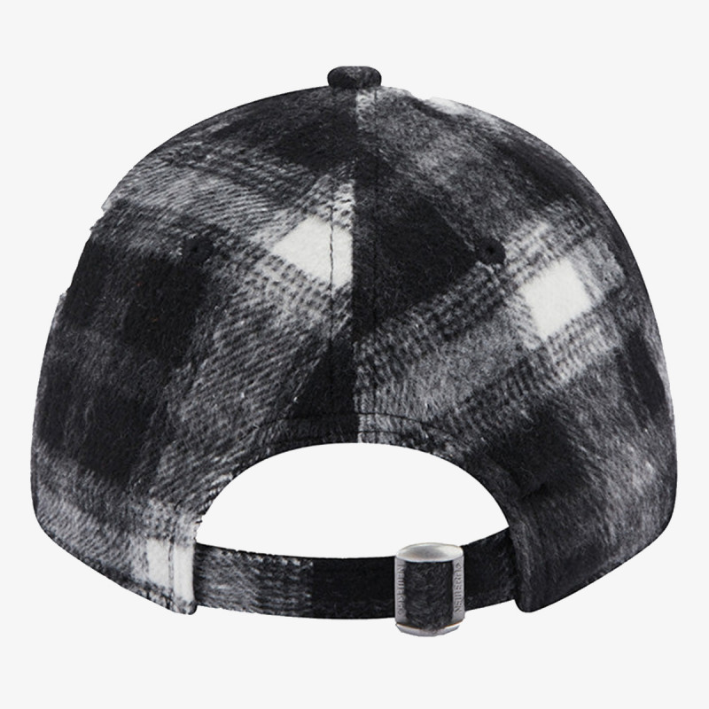 NEW ERA KAPE S ŠILTOM KAPA WMNS PLAID 9FORTY NEYYAN BLKWHI 