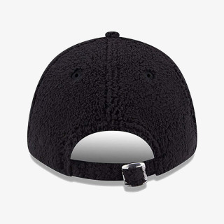 NEW ERA KAPE S ŠILTOM WMNS TEDDY 9FORTY NEYYAN  BLKWHI 