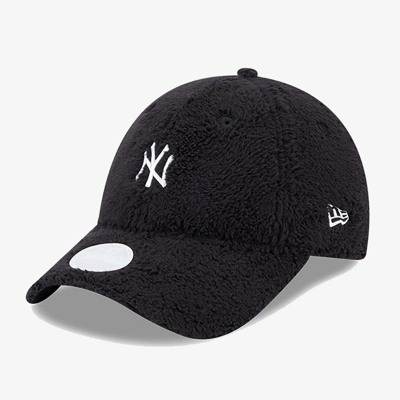 NEW ERA KAPE S ŠILTOM WMNS TEDDY 9FORTY NEYYAN  BLKWHI 
