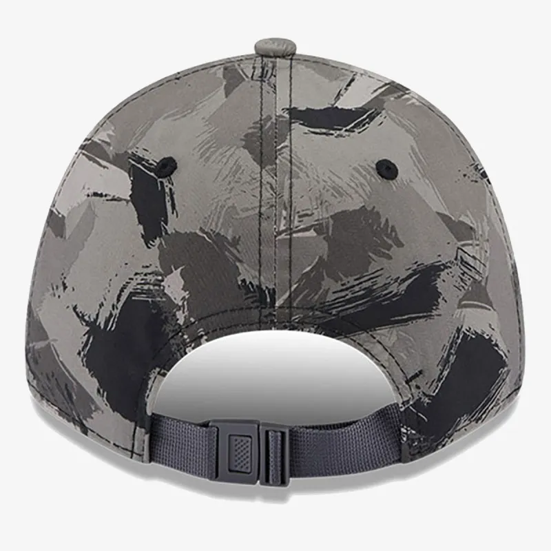 NEW ERA KAPE S ŠILTOM PAINTED AOP 9FORTY NEYYAN  GRHBLK 