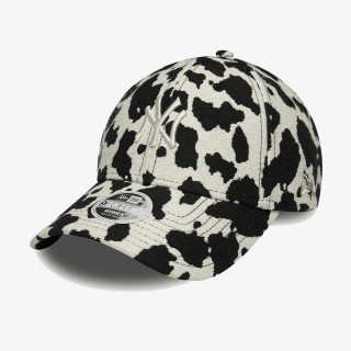 NEW ERA KAPE S ŠILTOM FEMALE COW MIDI 9FORTY® 