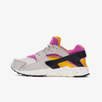 NIKE Superge Huarache Run 