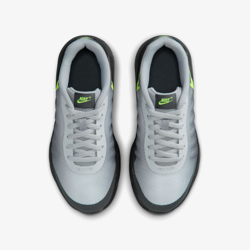NIKE Superge Air Max Invigor 