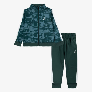 NIKE TRENIRKA Flight 