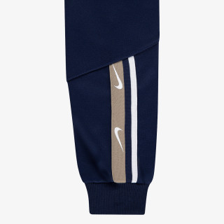 NIKE TRENIRKA Sportswear Club 