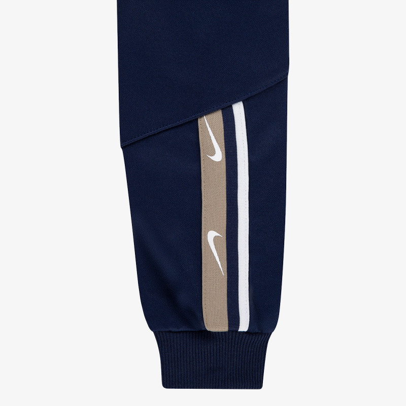 NIKE TRENIRKA Sportswear Club 