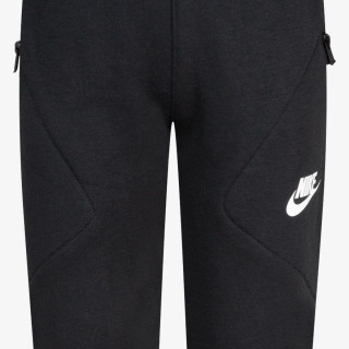 NIKE SPODNJI DELI TRENIRKE THRILL 