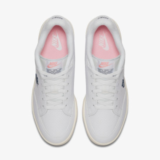 NIKE Superge Grandstrand II 