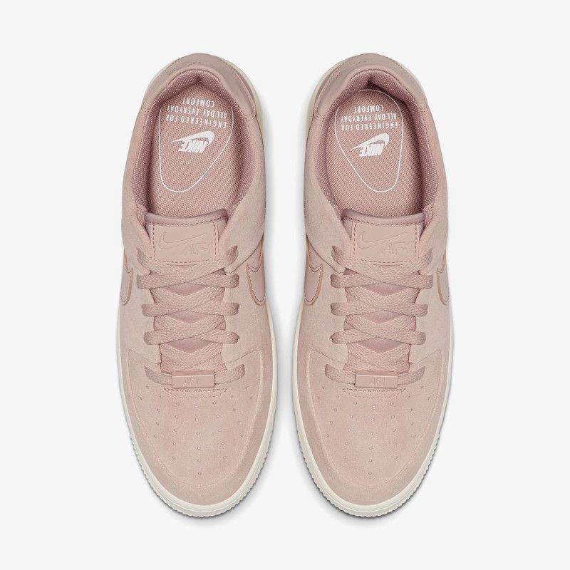 NIKE Superge Air Force 1 Sage Low 
