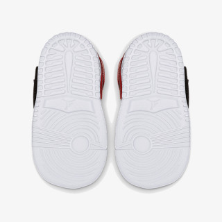 NIKE Superge SKY JORDAN 1 BT 