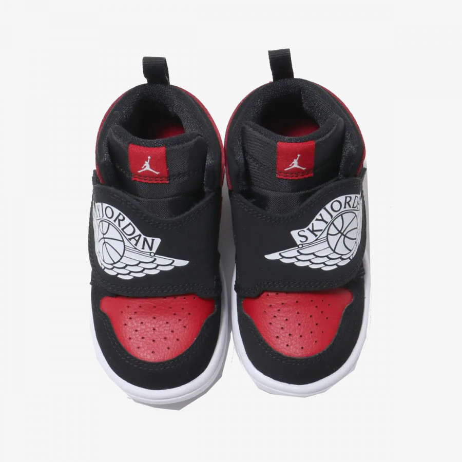 NIKE Superge SKY JORDAN 1 BT 