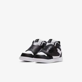 NIKE Superge SKY JORDAN 1 BT 