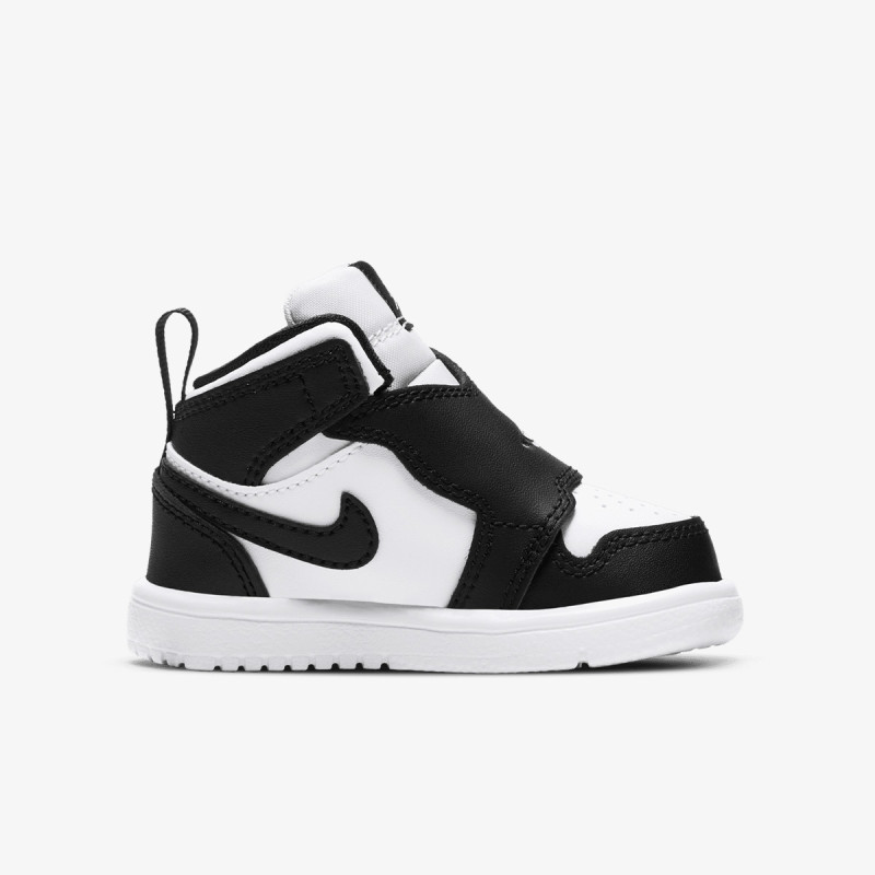 NIKE Superge SKY JORDAN 1 BT 