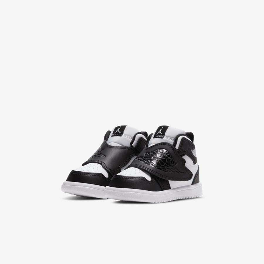 NIKE Superge SKY JORDAN 1 BT 