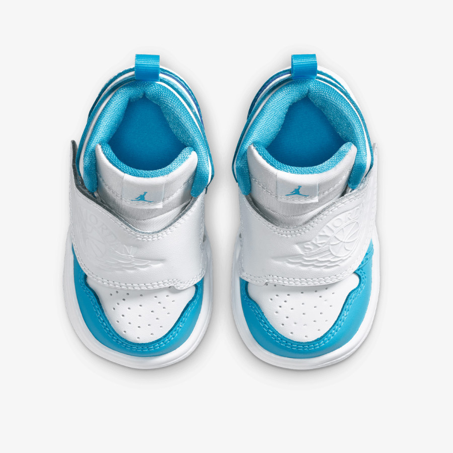 NIKE Superge SKY JORDAN 1 BT 