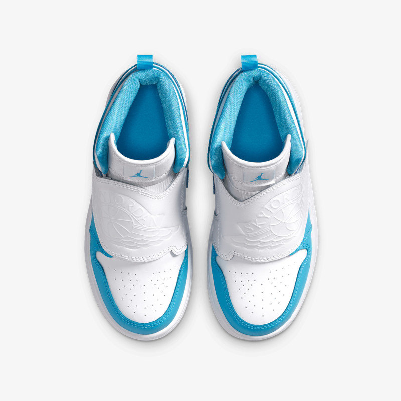 NIKE Superge SKY JORDAN 1 BP 