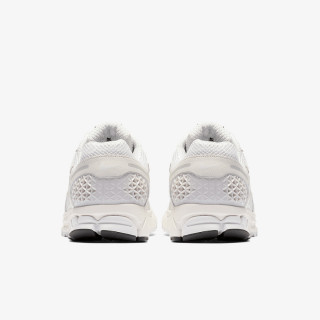 NIKE Superge Zoom Vomero 5 