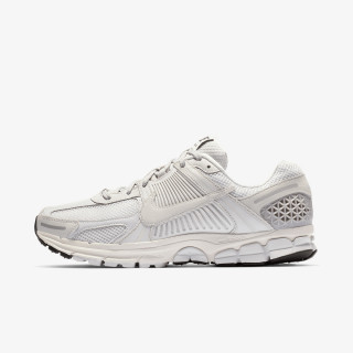 NIKE Superge Zoom Vomero 5 