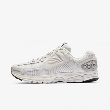 NIKE Superge Zoom Vomero 5 