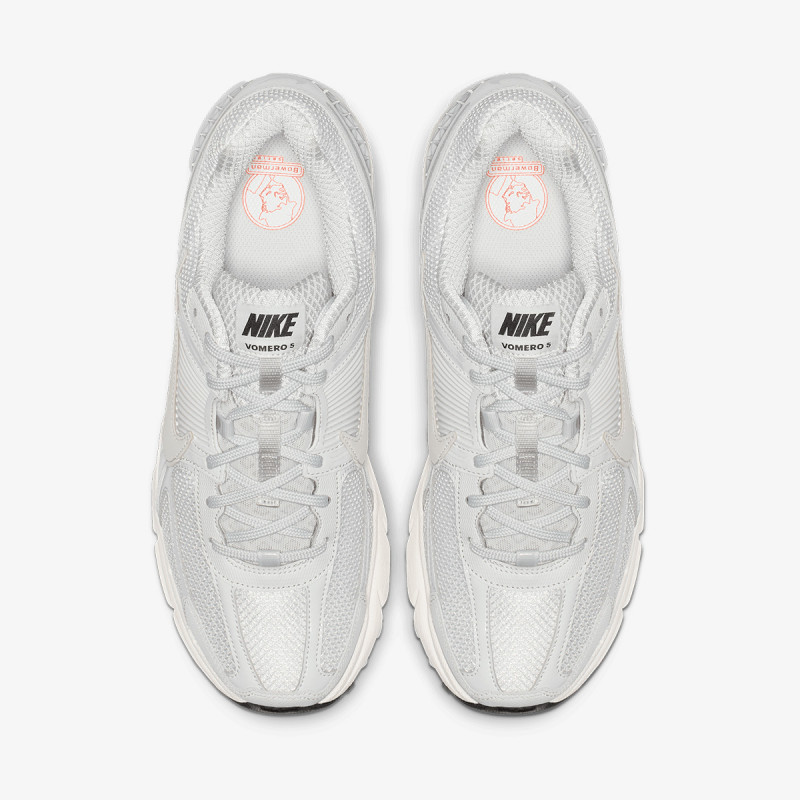 NIKE Superge Zoom Vomero 5 