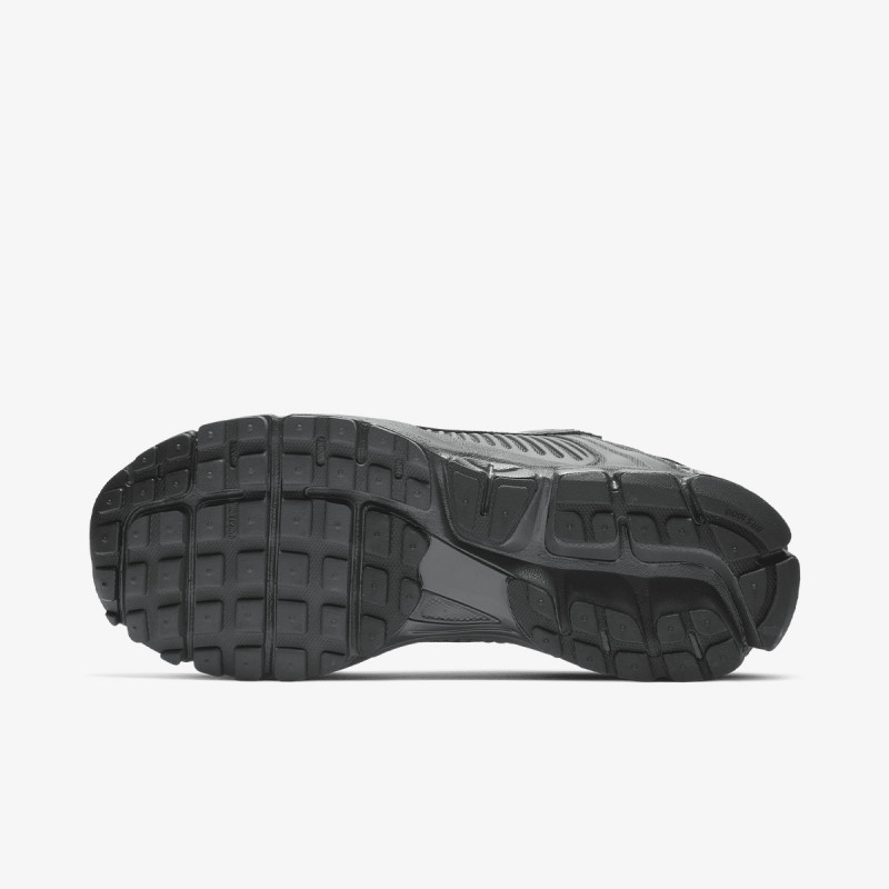 NIKE Superge Zoom Vomero 5 SP 