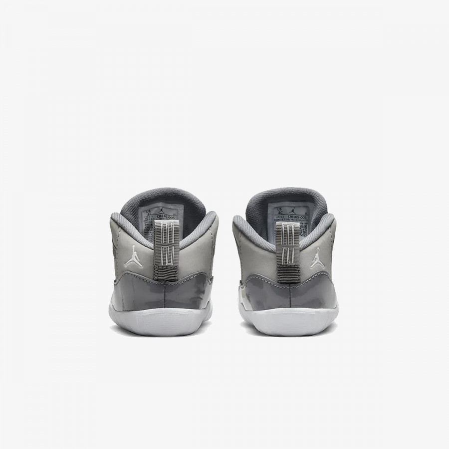 NIKE Superge Jordan 11 