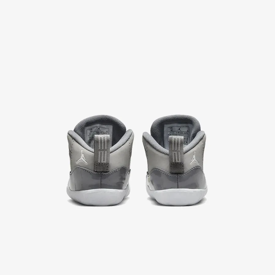 NIKE Superge Jordan 11 