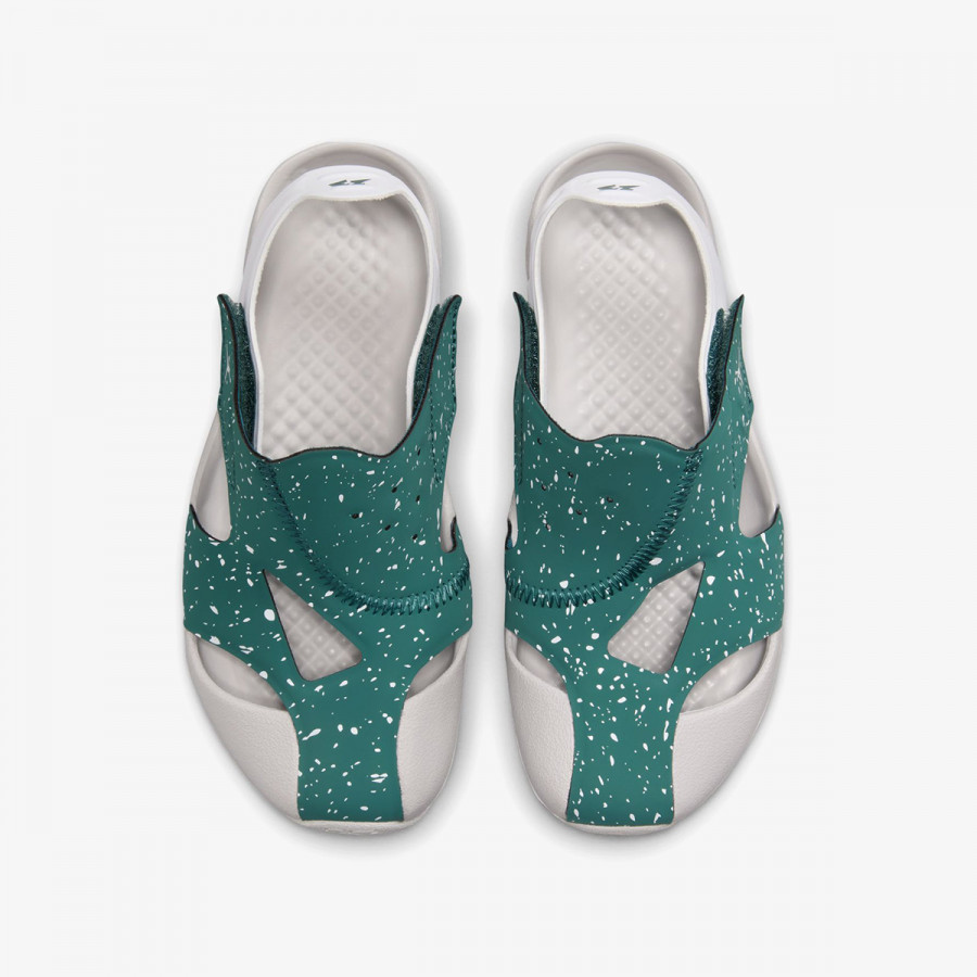 NIKE Superge Jordan Flare 