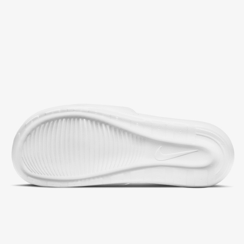 NIKE Natikači Victori One 
