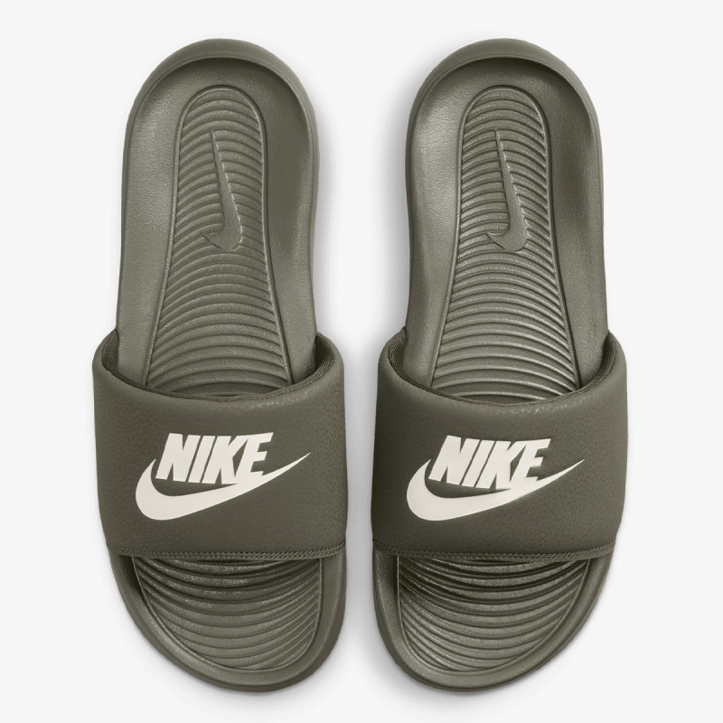 NIKE Natikači Victori One 