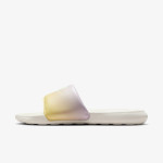NIKE Natikači W NIKE VICTORI ONE SLIDE PRINT 