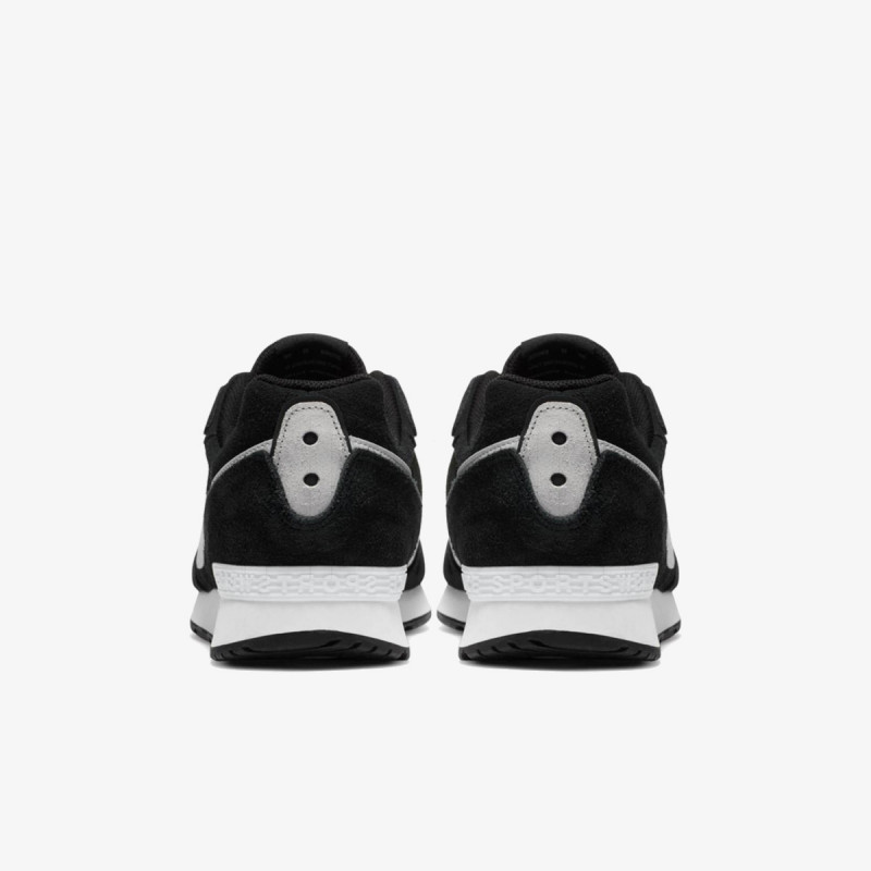 NIKE Superge NIKE VENTURE RUNNER SUEDE 