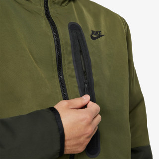 NIKE KAPUCAR SPORTSWEAR TECH ESSENTIALS+ INSULETED 