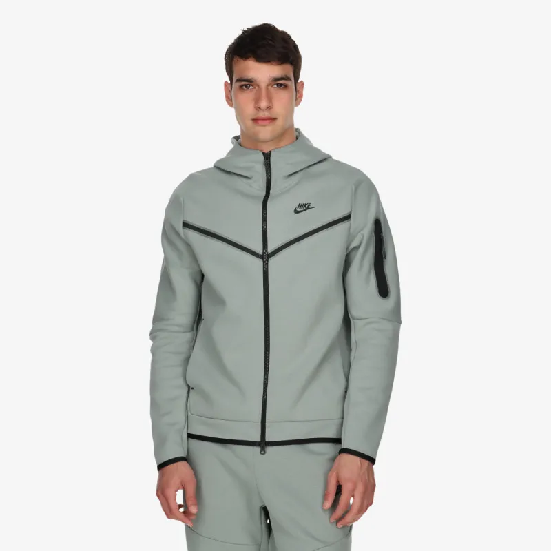 NIKE Kapucar Sportswear Tech 