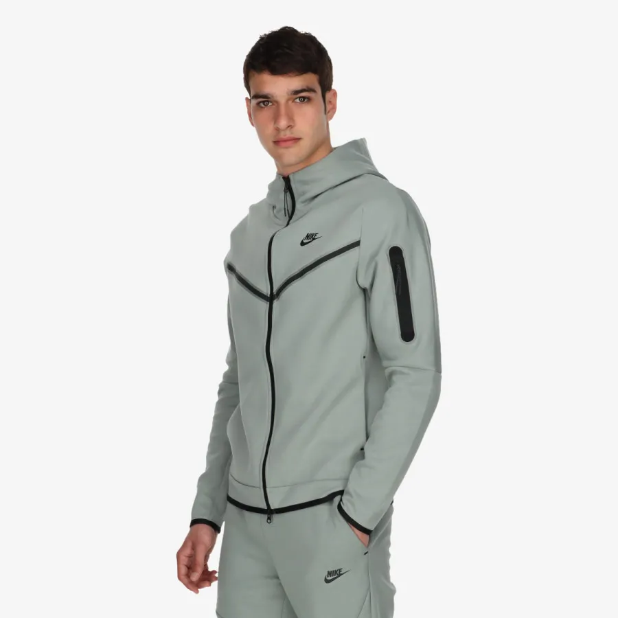 NIKE Kapucar Sportswear Tech 