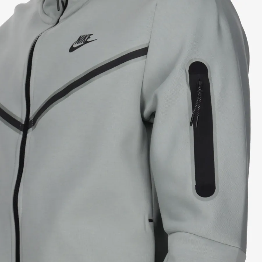 NIKE Kapucar Sportswear Tech 